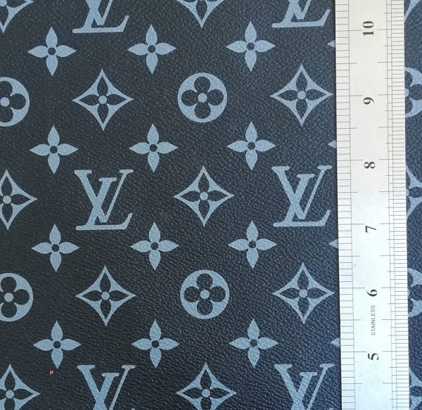 Louis Vuitton Leather Black